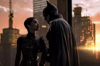 Warner Bros. отложила на год сиквел "Бэтмена" с Робертом Паттинсоном