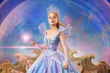 Ариана Гранде подверглась нападению на премьере "Злая: Навсегда"