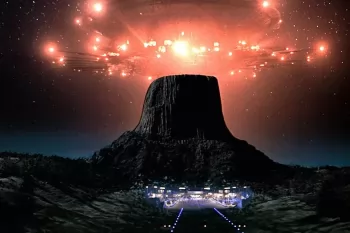 Стивен Спилберг снимет фантастический фильм про НЛО