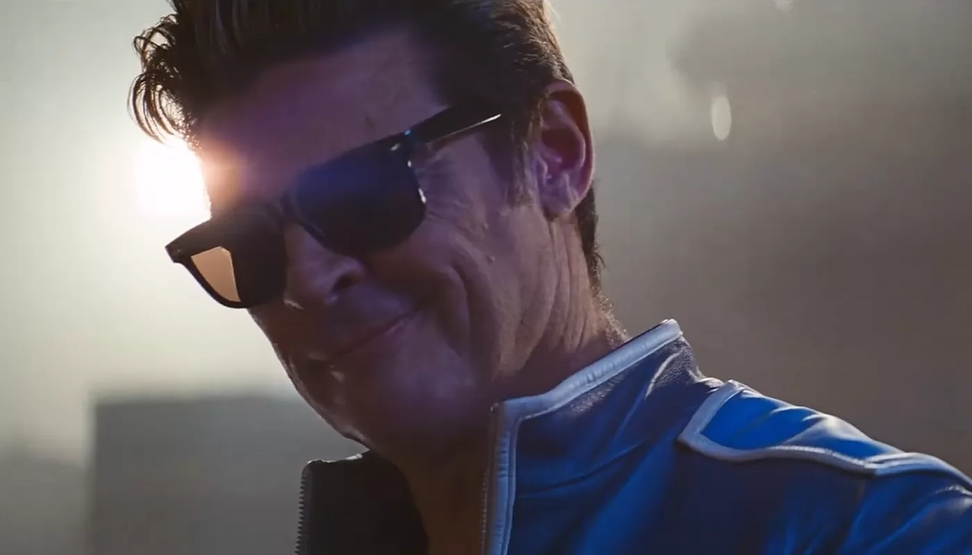 Карл Урбан стал Джонни Кейджем в трейлере Мортал Комбат 2