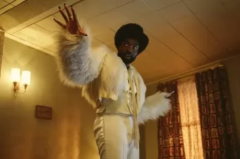 Дж.К. Роулинг не уволит Паапу Эссьеду за поддержку трансгендеров