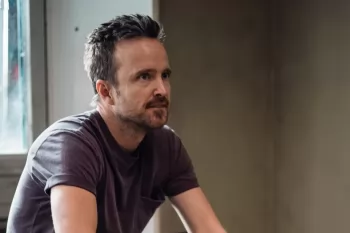 Аарон Пол сыграет в триллере режиссера "V" значит Вендетта"