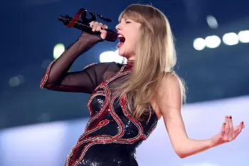 Джастину Бальдони дали доступ к переписке Блейк Лайвли и Тейлор Свифт