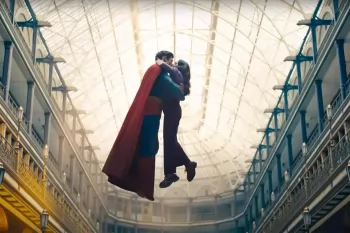 Прогнозы по стартовым сборам "Супермена" уменьшены