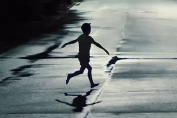 Критики назвали новый триллер Зака Креггера "Оружие" "шедевром"