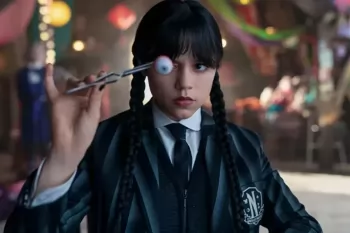 Сериал "Уэнсдэй" продлен на третий сезон