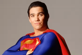 Бывший Супермен поможет ловить и депортировать иммигрантов