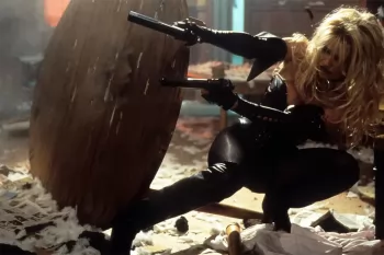 Памела Андерсон перезапустит проект "Не называй меня малышкой"