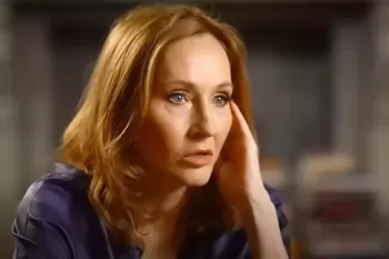 Автор "Гарри Поттера" Дж.К. Роулинг назвала Эмму Уотсон невеждой