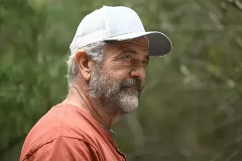 Мел Гибсон получил роль в пограничном триллере "Койот"