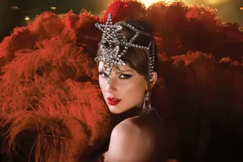 Тейлор Свифт подтвердила статус королевы сцены и киноэкрана