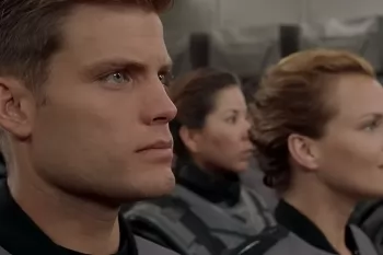 Герои "Звездного десанта" рассказали об обнаженной сцене в душе