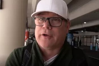 Звезда "Властелина колец" Шон Эстин заявил о "цунами" в Голливуде