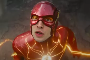 Режиссер фильма "Флэш" возложил на зрителей вину за провал