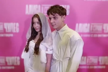 В Москве состоялась премьера фильма "Алиса в стране чудес"