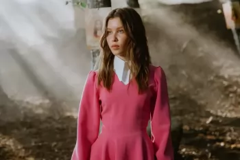 Кассовые сборы фильма "Алиса в стране чудес" превысили миллиард