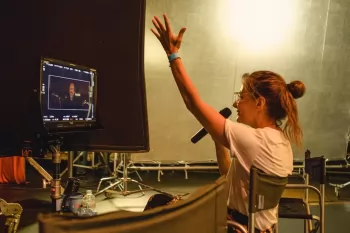 Анна Меликян завершила съемки фильма о юной оперной диве