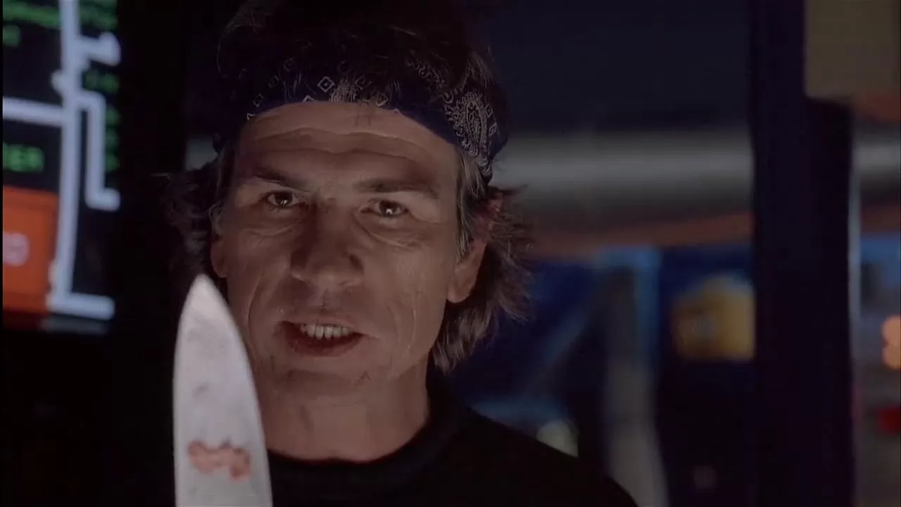 Фильм В осаде (1992). Кадр N260011