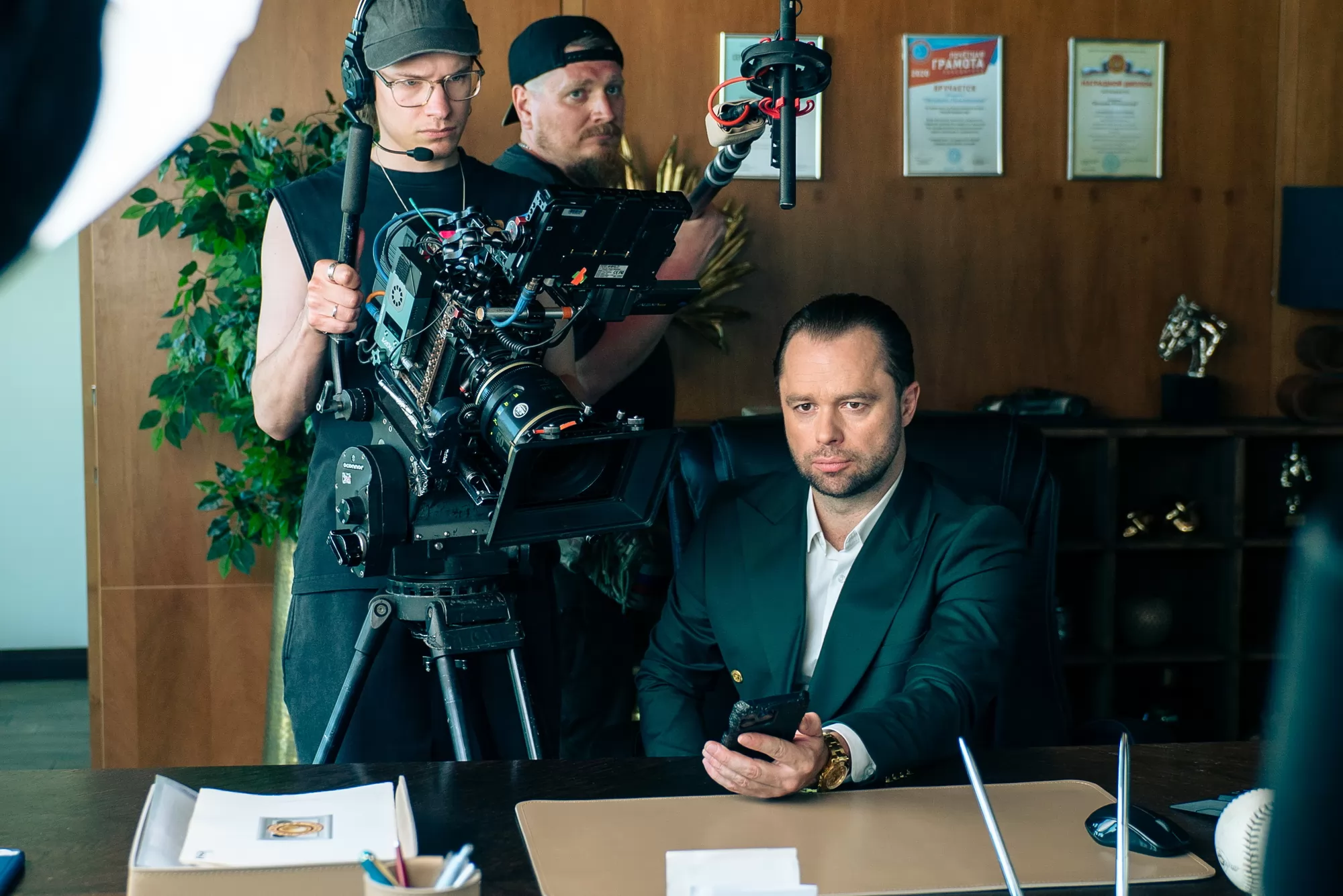 Сериал Универ. Молодые (2025). Кадр N260489