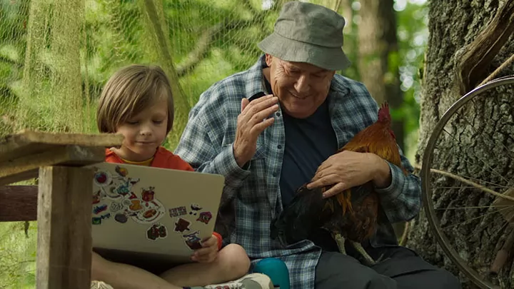 Юрий Стоянов в трейлере российского фильма "На деревню дедушке"