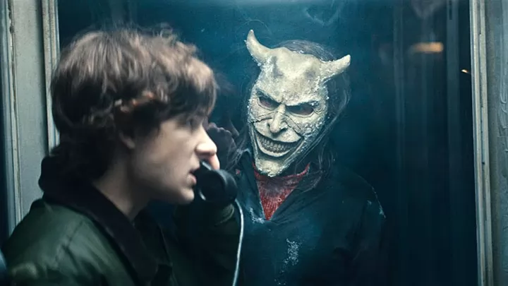 Итан Хоук в трейлере фильма "Черный телефон 2"