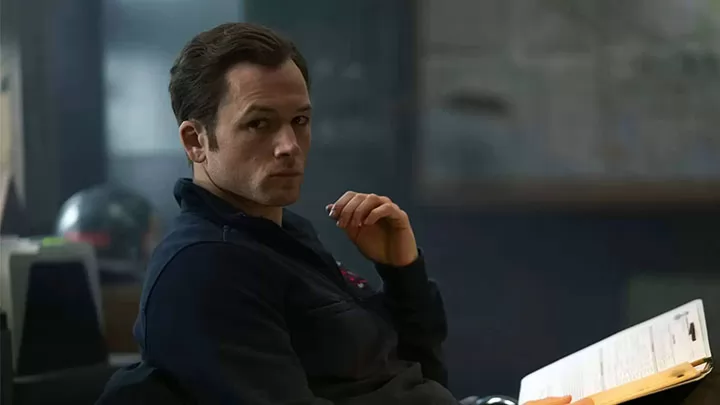 Тэрон Эджертон в трейлере сериала "Дым"