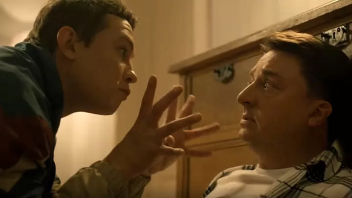 Максим Лагашкин и Никита Кологривый в трейлере фильма "Семейный призрак"