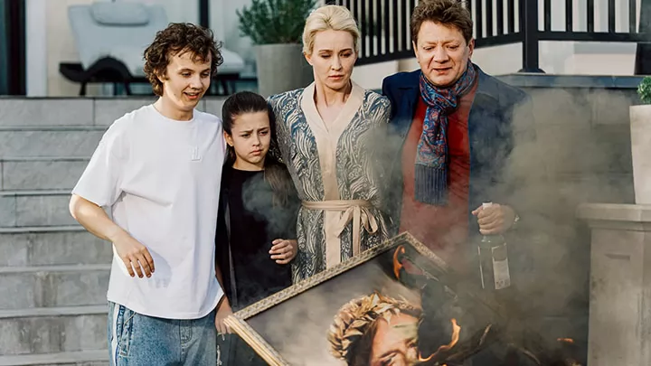 Трейлер российского фильма "Атель-Матель"