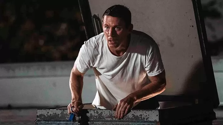 Ченнинг Татум в дублированном трейлере фильма "Грабитель с крыши"