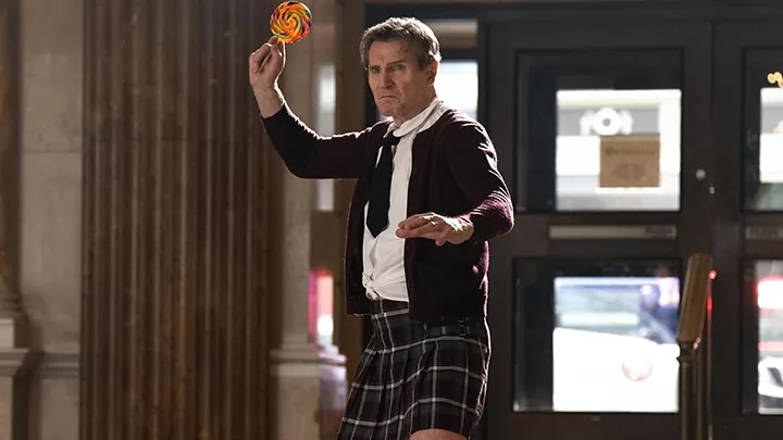 Дублированный трейлер фильма "Голый пистолет"