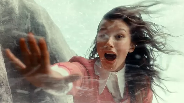 Анна Пересильд во втором трейлере фильма "Алиса в стране чудес"