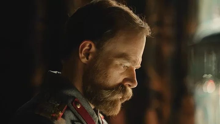 Юлия Высоцкая и Юра Борисов в трейлере сериала "Хроники русской революции"