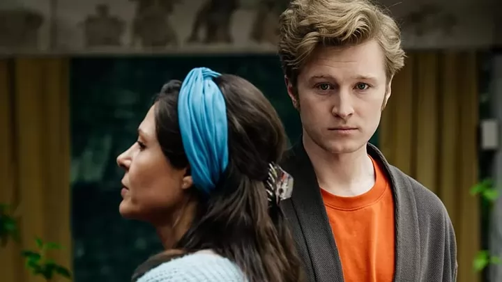 Елена Лядова в тизер-трейлере сериала "Тысяча "нет" и одно "да""