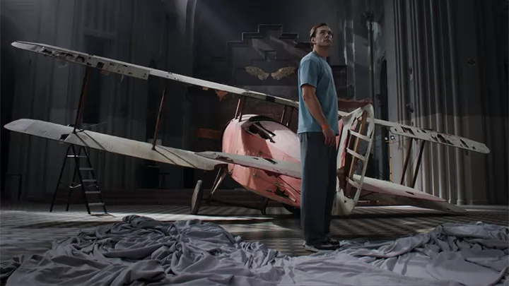 Константин Хабенский во втором трейлере российского фильма "Авиатор"