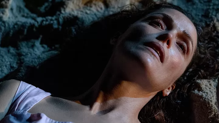 Дублированный трейлер фильма "Я бы тебя пнула, если бы могла"