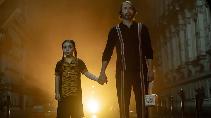 Мадс Миккельсен в дублированном трейлере фильма "Поймать монстра"