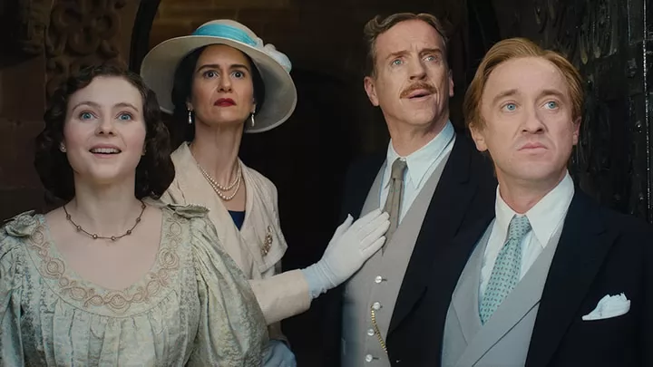 Дэмиэн Льюис и Том Фелтон в трейлере фильма "Фэкхем-Холл"