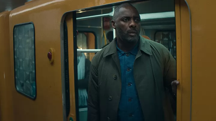 Идрис Эльба в трейлере второго сезона сериала Захваченный рейс
