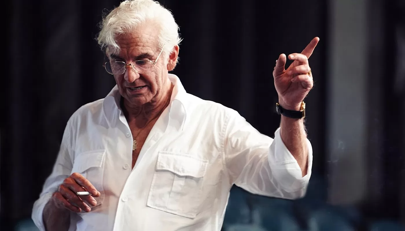 Брэдли Купер работает над сжигающим его изнутри проектом