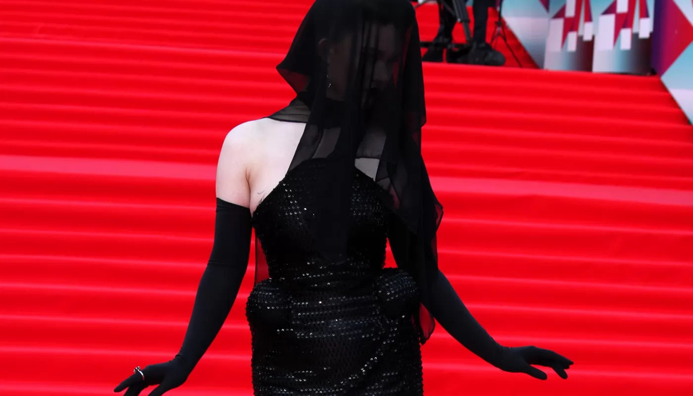 Лучшие наряды звезд церемонии открытия 48-го Московского кинофестиваля