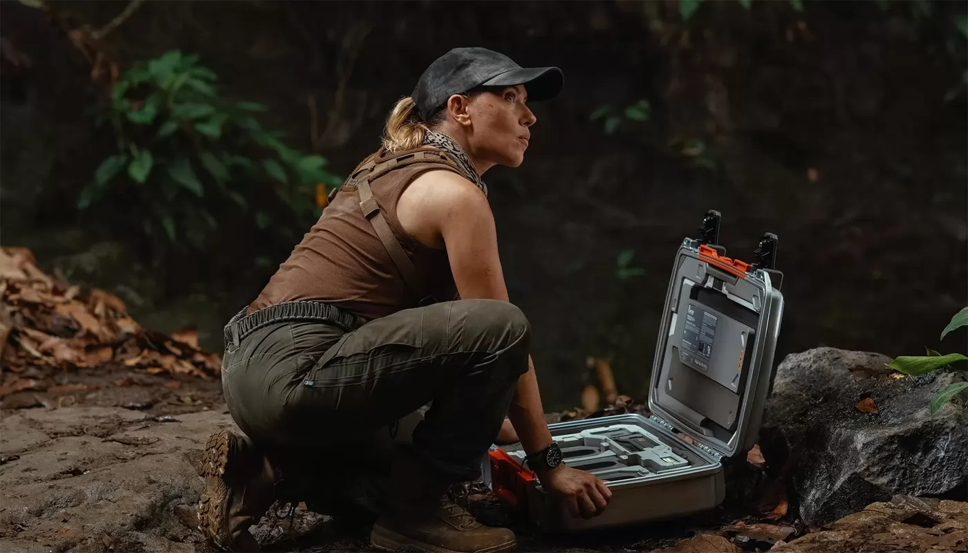 Скарлетт Йоханссон не подписала контракт об участии в Бэтмене 2