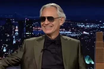 Андреа Бочелли ответил оскорбившему оперных артистов Тимоти Шаламе