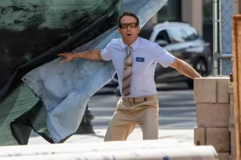 Warner Bros. в очередной раз отложила фильм с Райаном Рейнольдсом