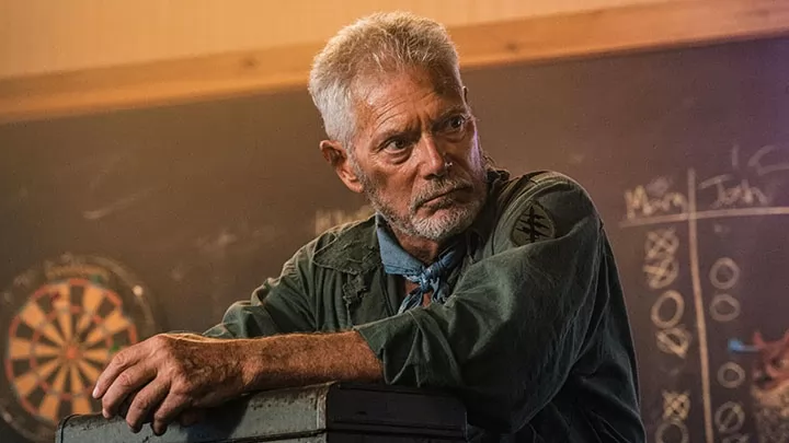 Стивен Лэнг и Дольф Лундгрен в трейлере фильма Адское пламя