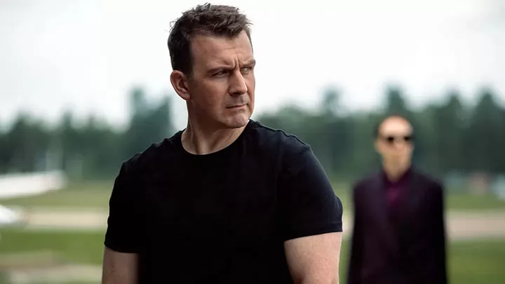 Антон Васильев и Анна Снаткина в тизере сериала Джайв