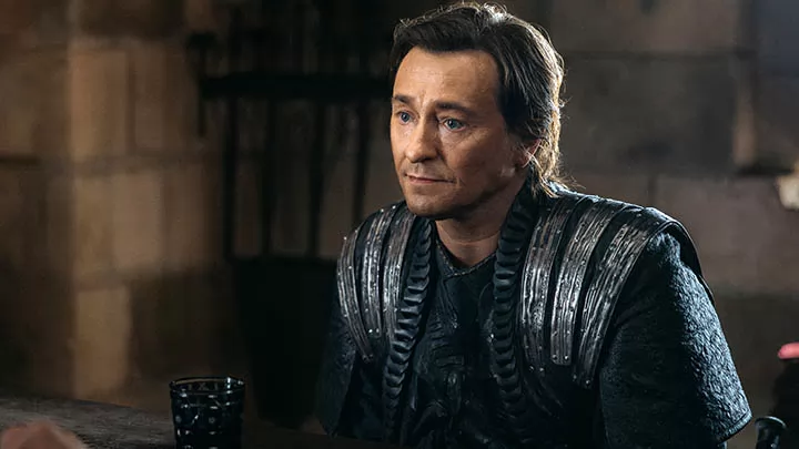 Сергей Безруков в трейлере российского сериала Трудно быть богом