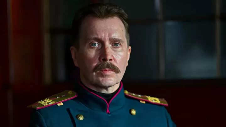 Евгений Миронов в трейлере российского сериала Арсеньев