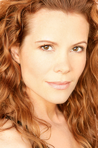 Робин Лайвли / Robyn Lively